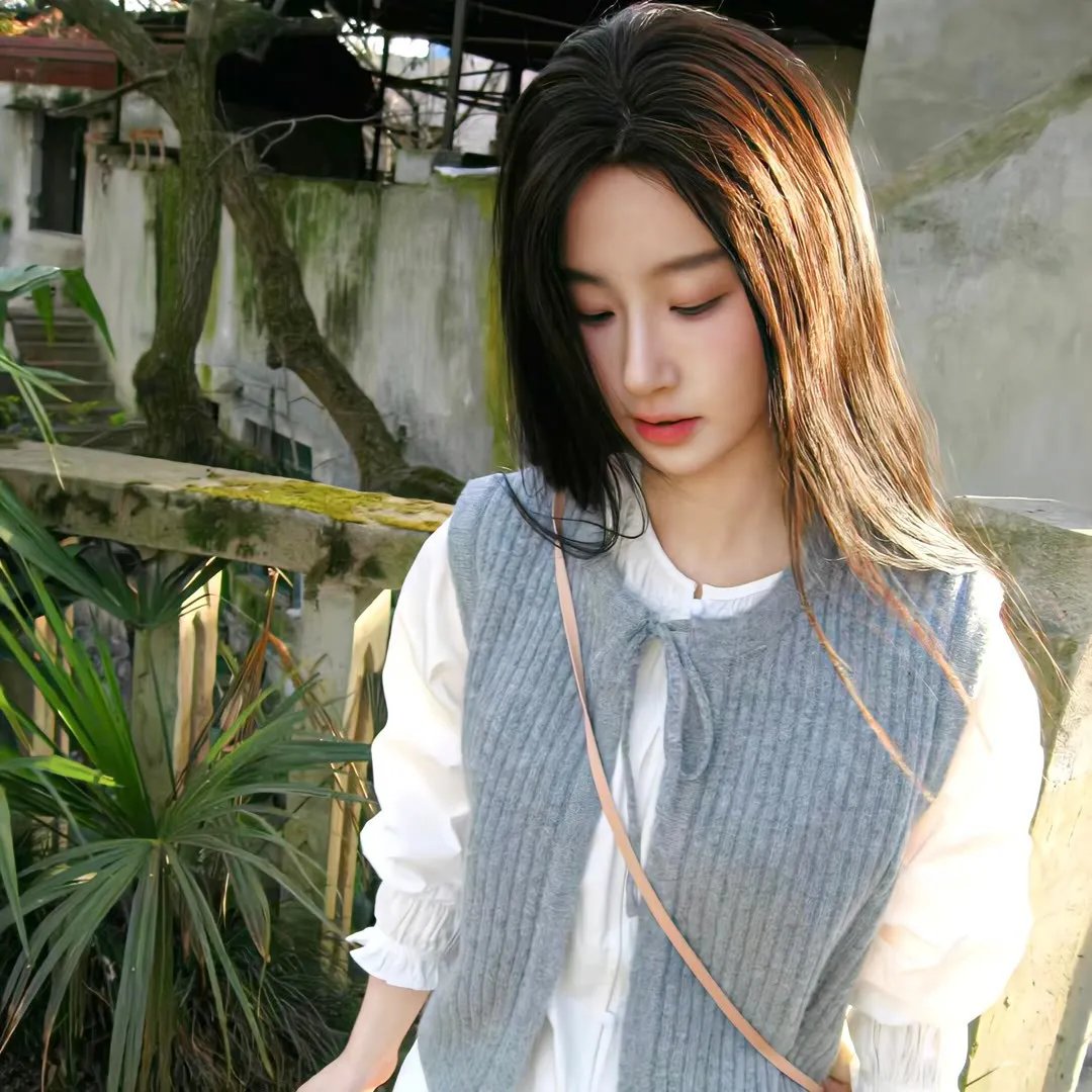 冰属性男子与酷酷女同事